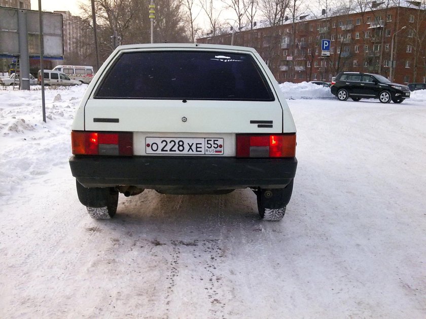 ВАЗ 2109 зад