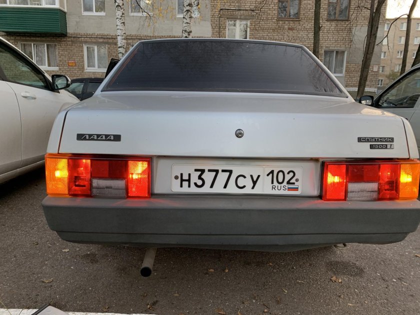 ВАЗ 21099 сзади