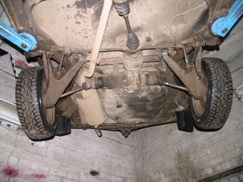 Передняя подвеска ВАЗ 2109 снизу