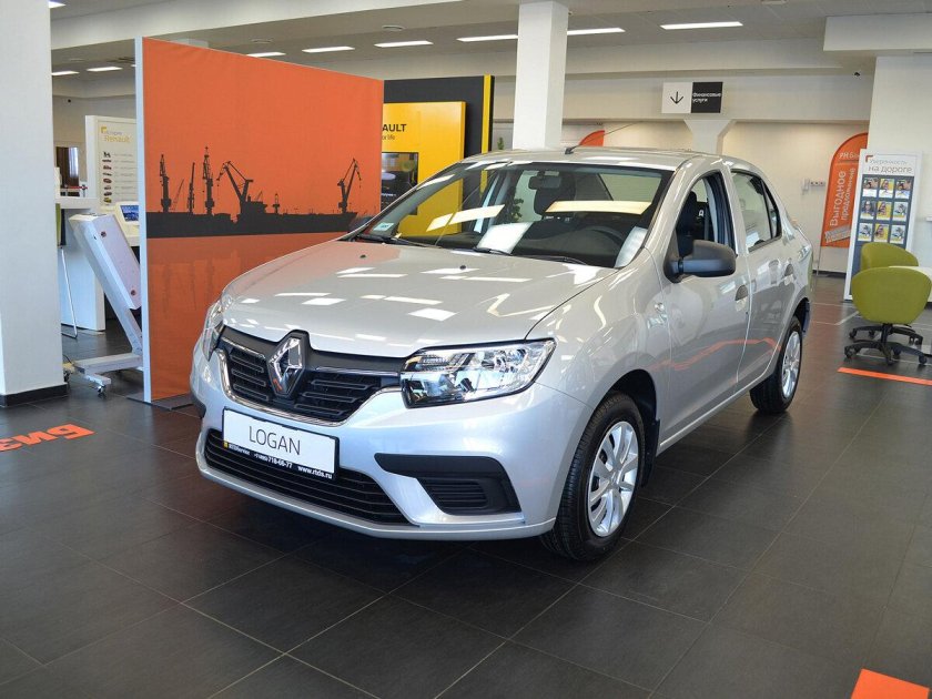 Рено Логан 2022