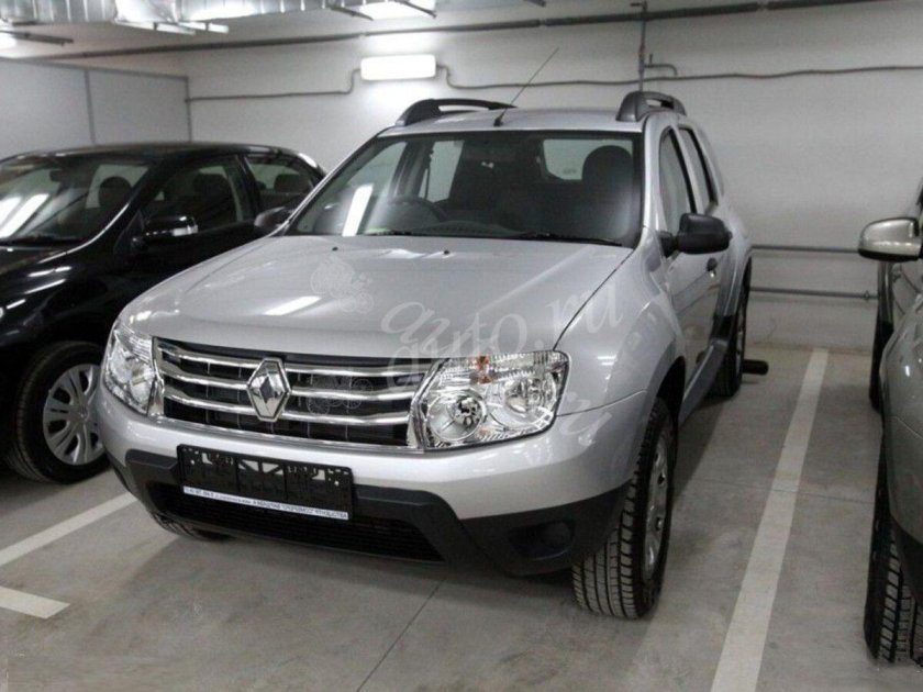 Серая платина Рено Дастер