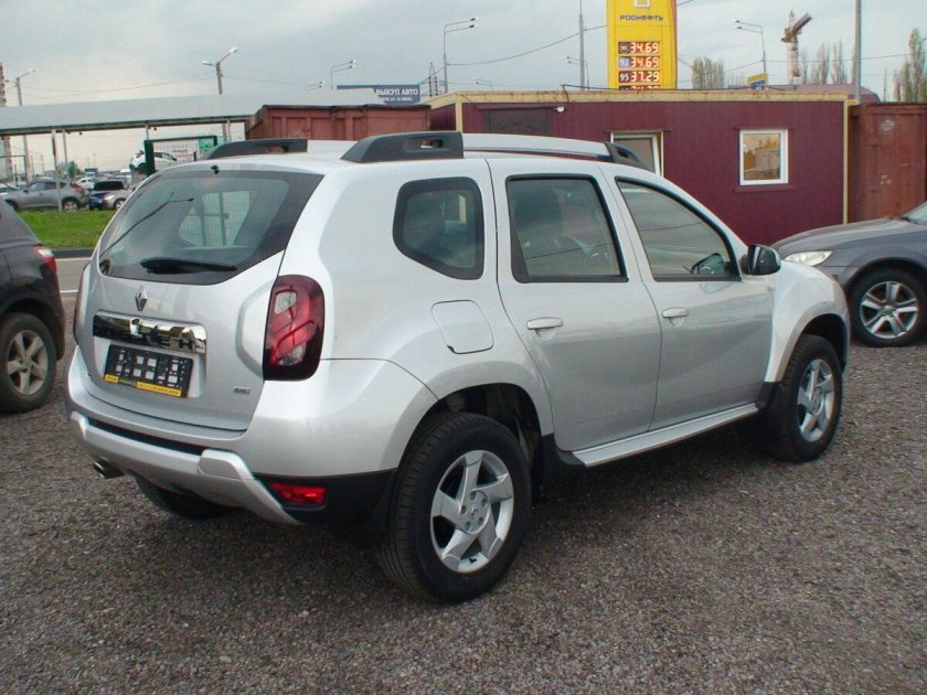 Renault duster i рестайлинг 2015
