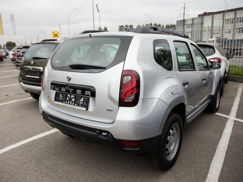 Серая платина Рено Дастер