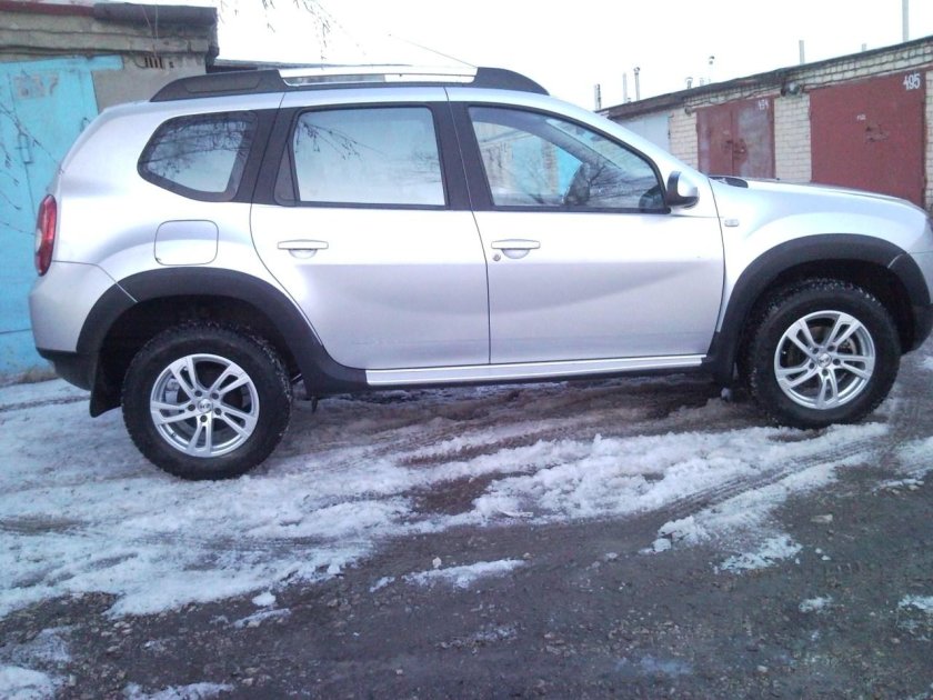 Серая платина Рено Дастер