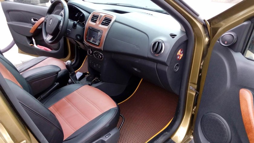 Renault Sandero 1 салон