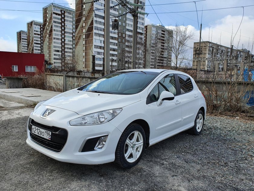 Пежо 308 белый