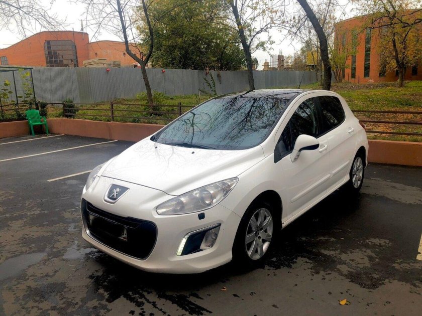 Пежо 308 2011г