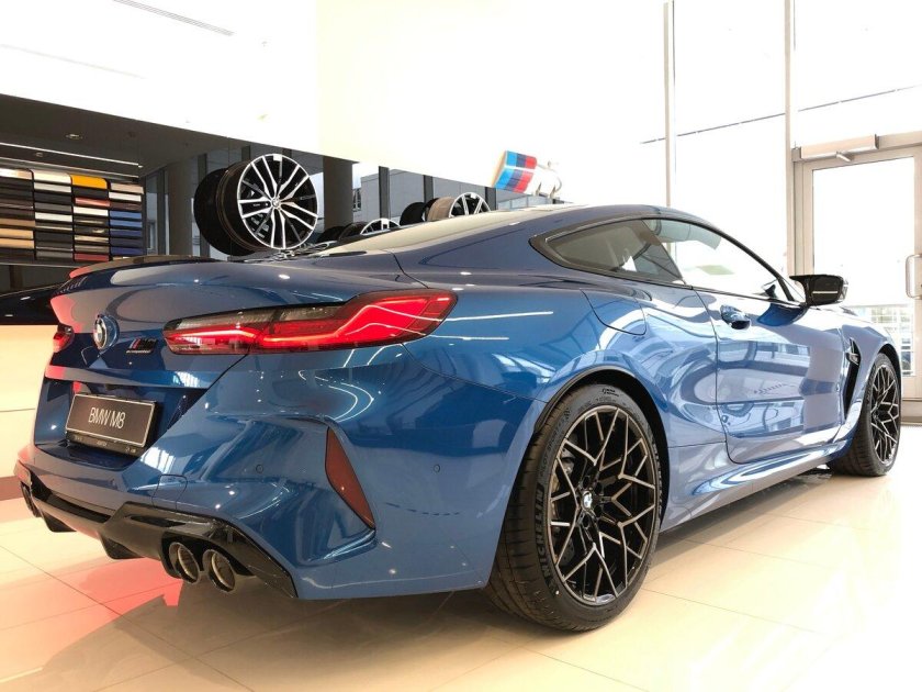 Бмв м 8 компетишн