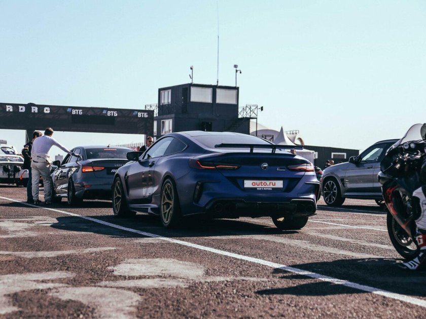 Бмв м 8 компетишн