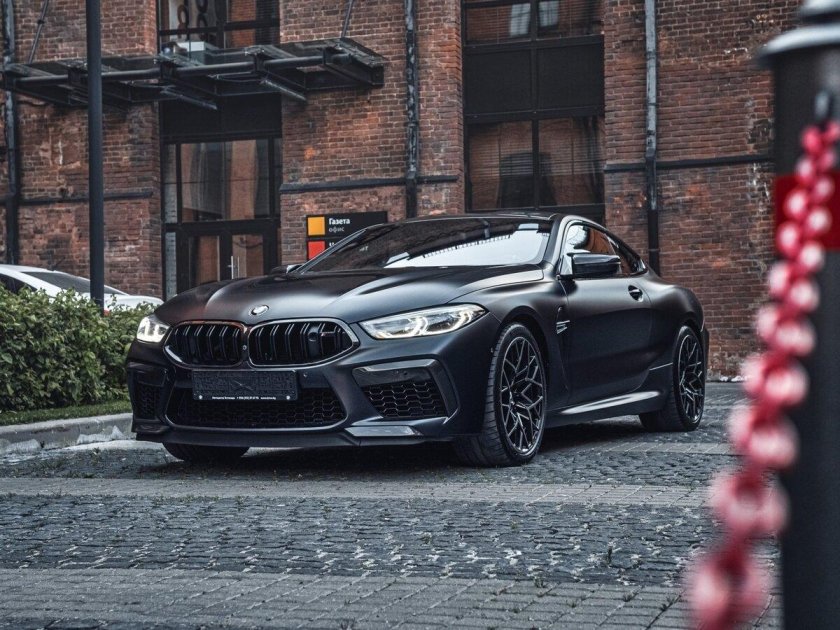 BMW m8