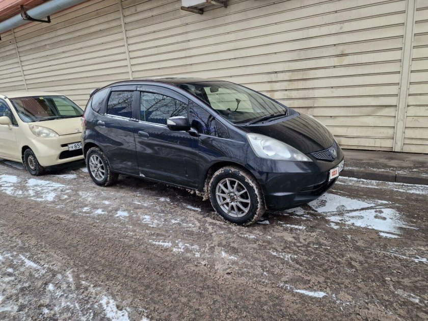 Хонда фит 2008 года