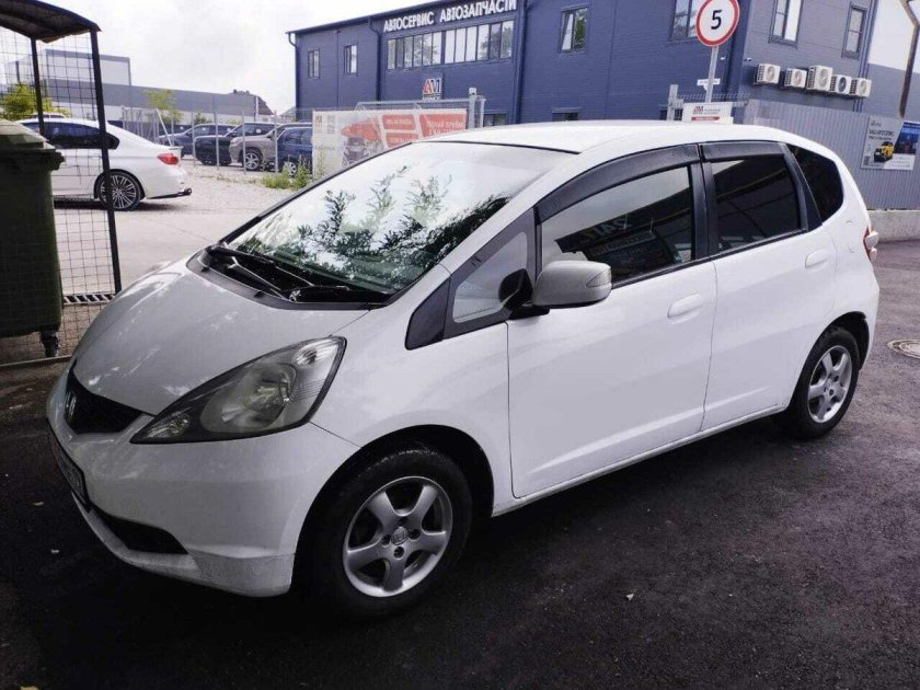 Honda fit 2008