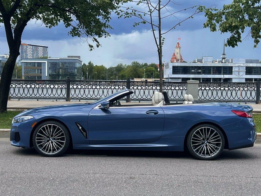 БМВ кабриолет 2022