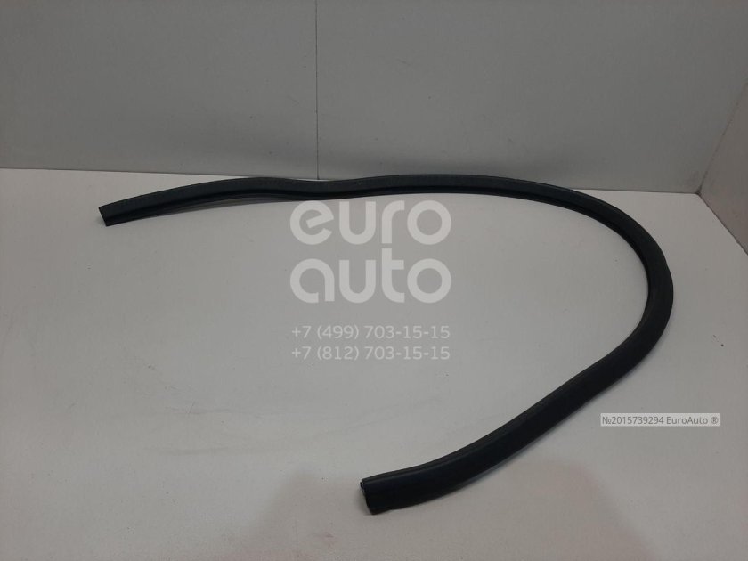 Skoda Yeti уплотнитель капота