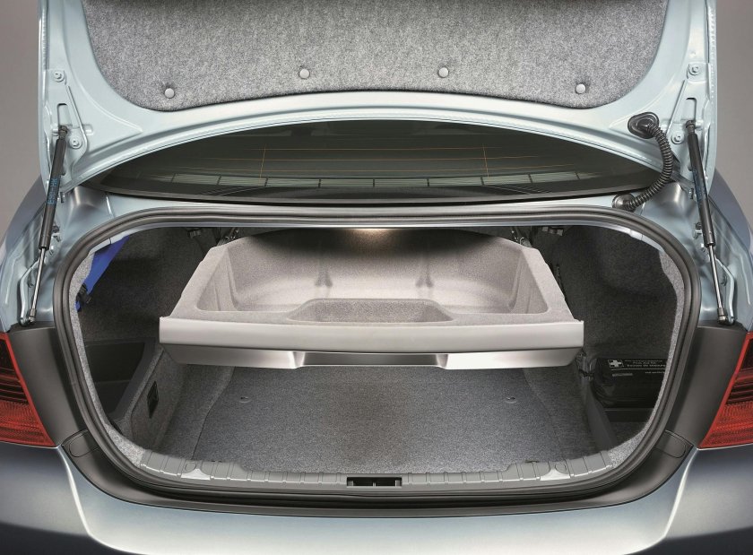 BMW e90 багажник