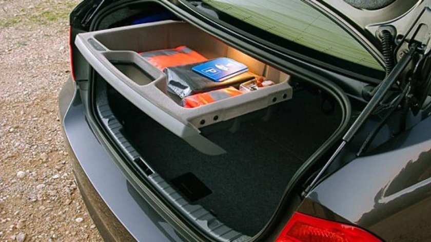 BMW e90 багажник