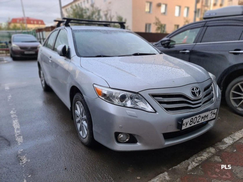 Камри серебро