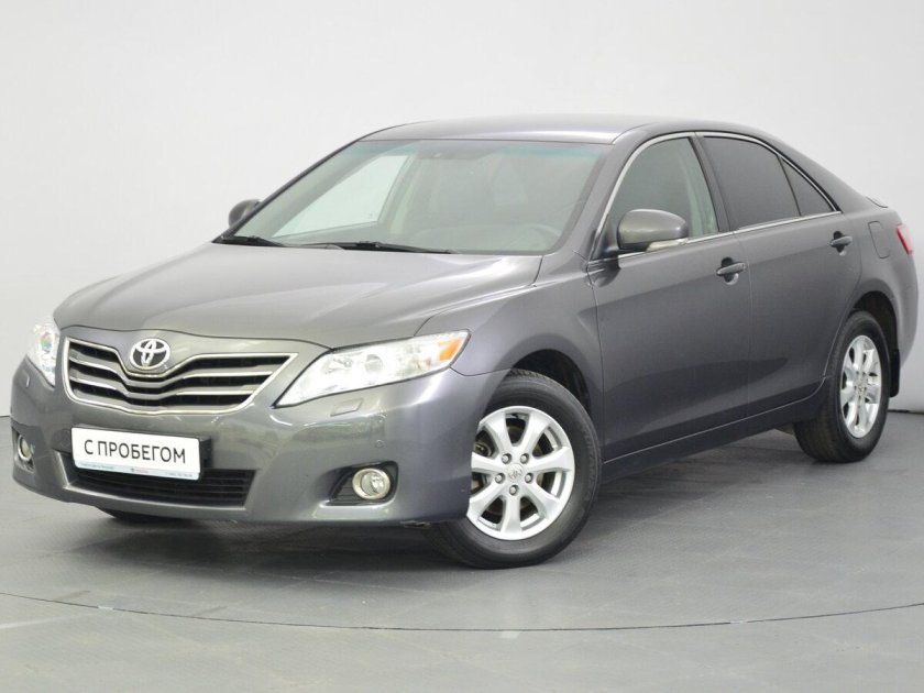 Toyota Camry vi