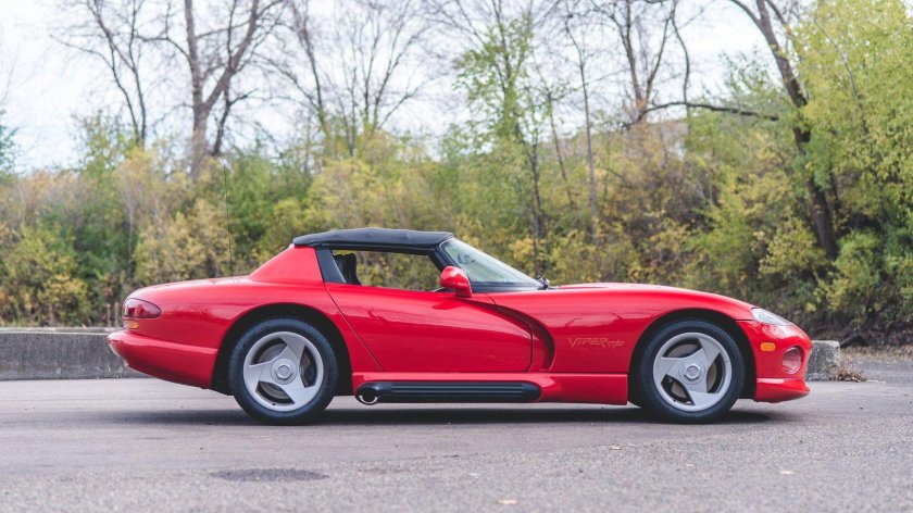 Dodge viper 1992