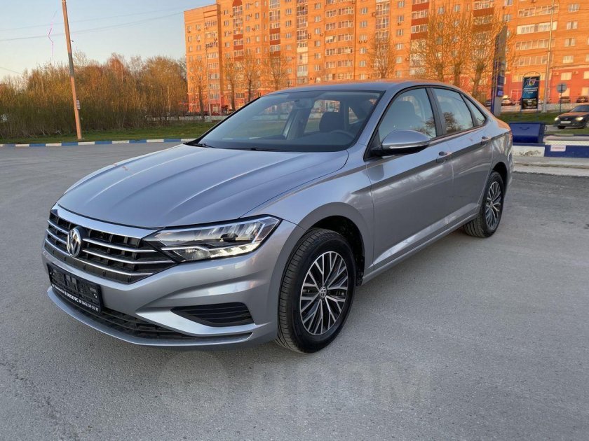 Серая Jetta 2020