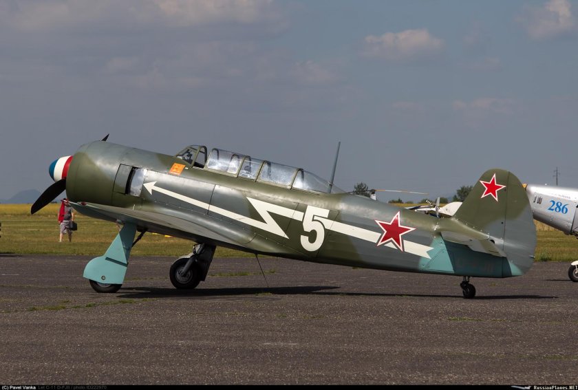 Яковлев як-11