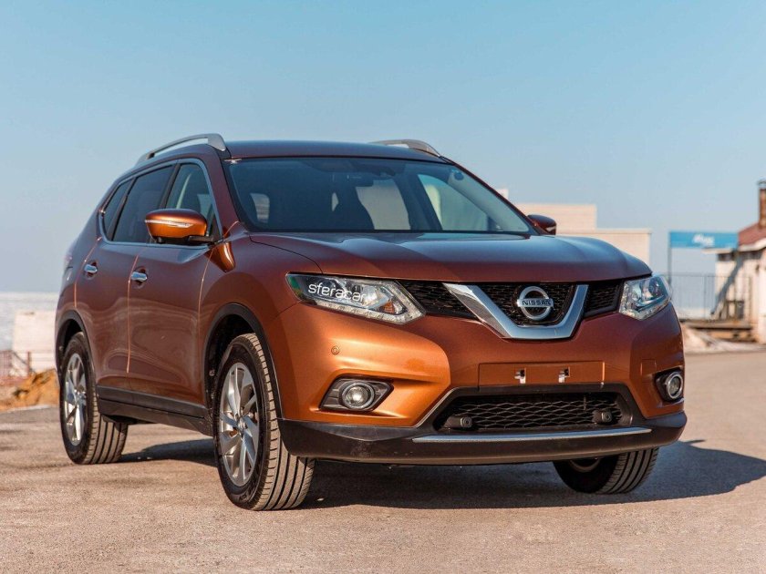 Nissan x-Trail 2017 — 2024 III Рестайлинг оранжевый