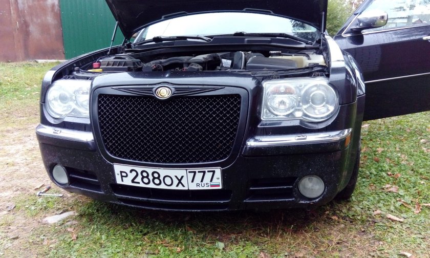 Решетка на Chrysler 300c