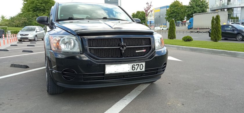 Передняя решетка Додж рам