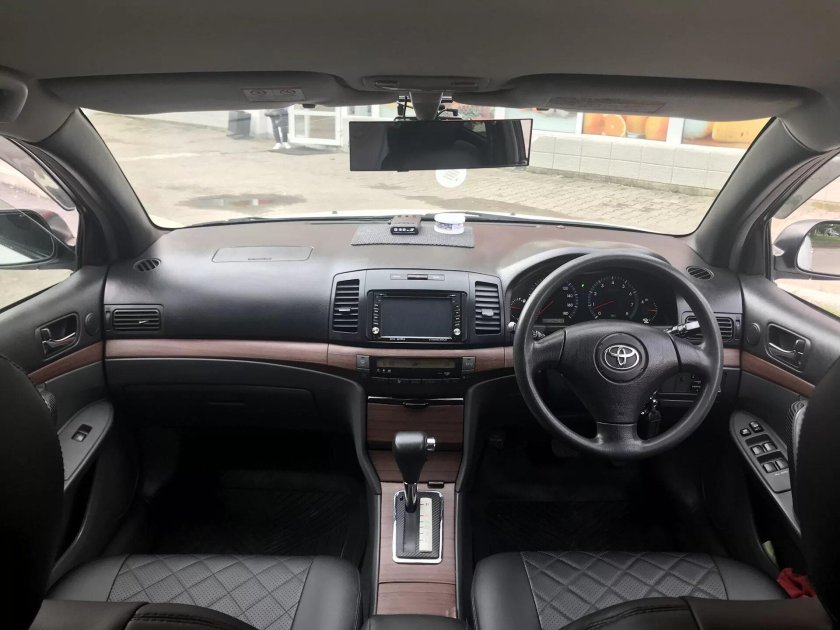 Toyota Premio 2008 салон