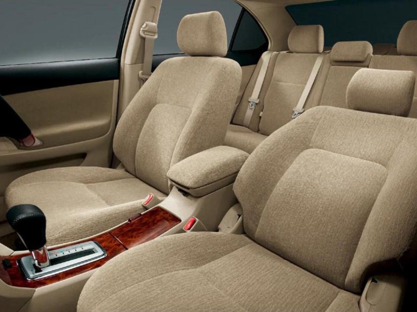 Тойота Premio 2002