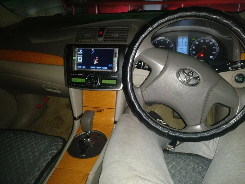 Toyota Premio 2003 салон