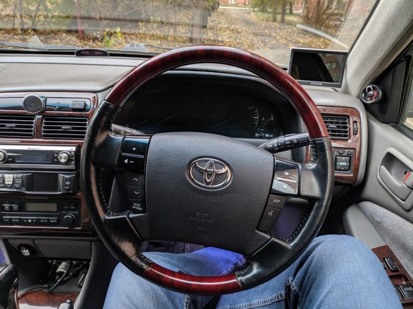 Руль на Toyota Corona Premio