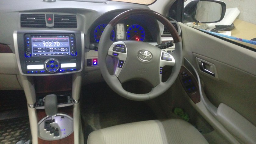 Тойота Премио 2008 салон