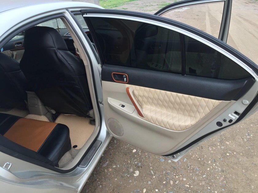 Перетяжка салона Тойота Премио 240