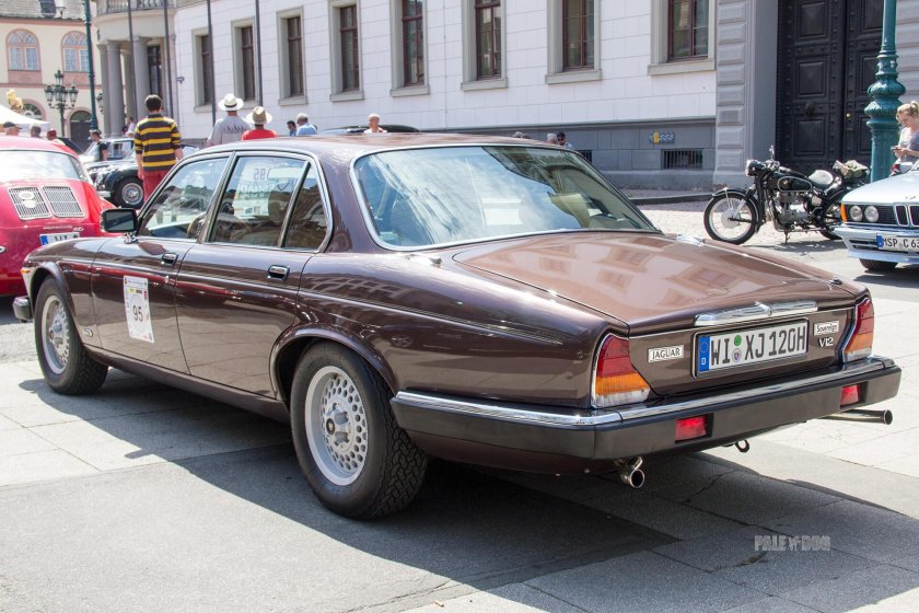 Ягуар Соверен 1984