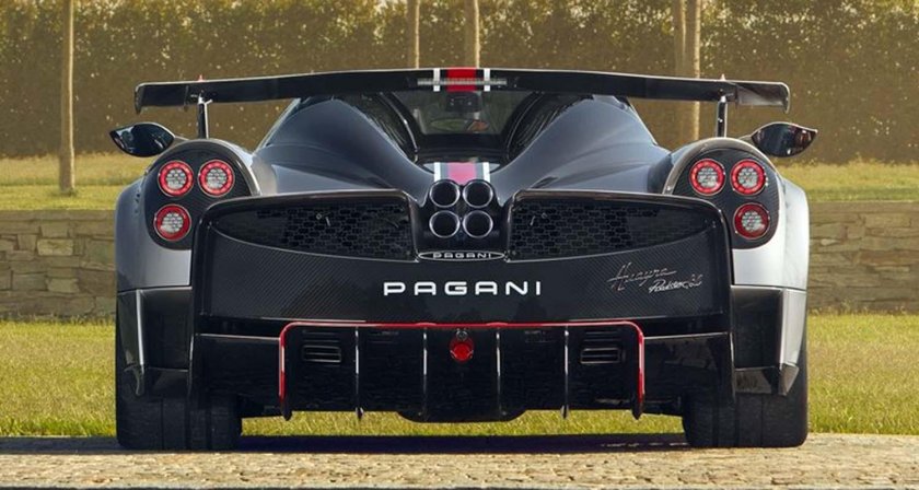 Pagani huayra roadster
