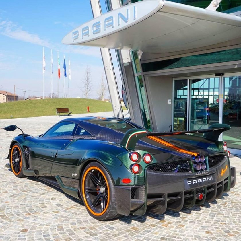Pagani Huayra