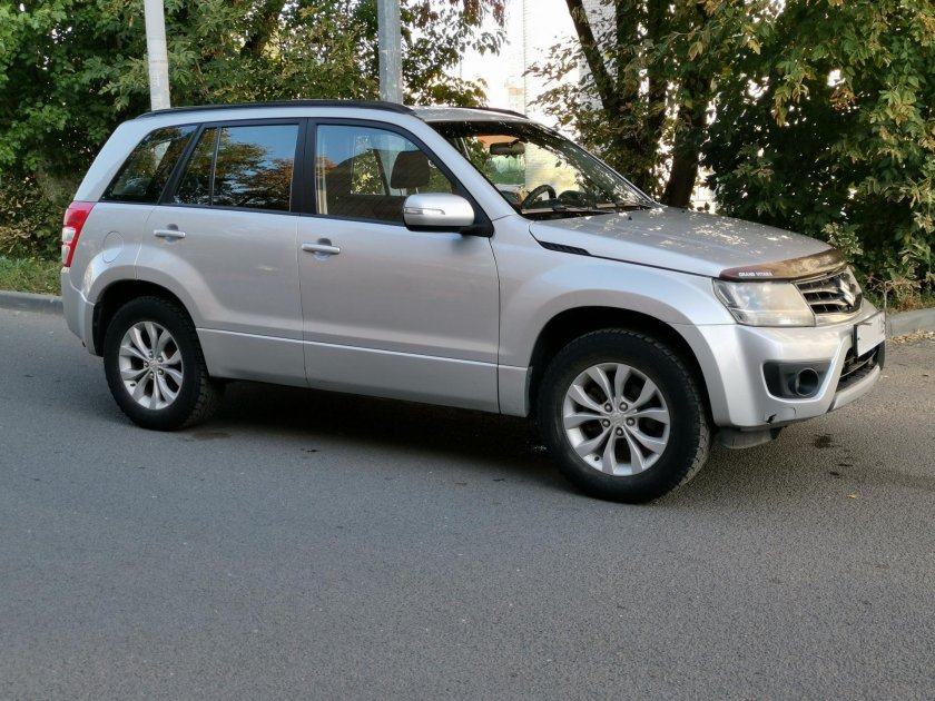 Suzuki grand vitara 2011