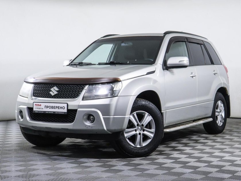 Грант Витара вид впереди