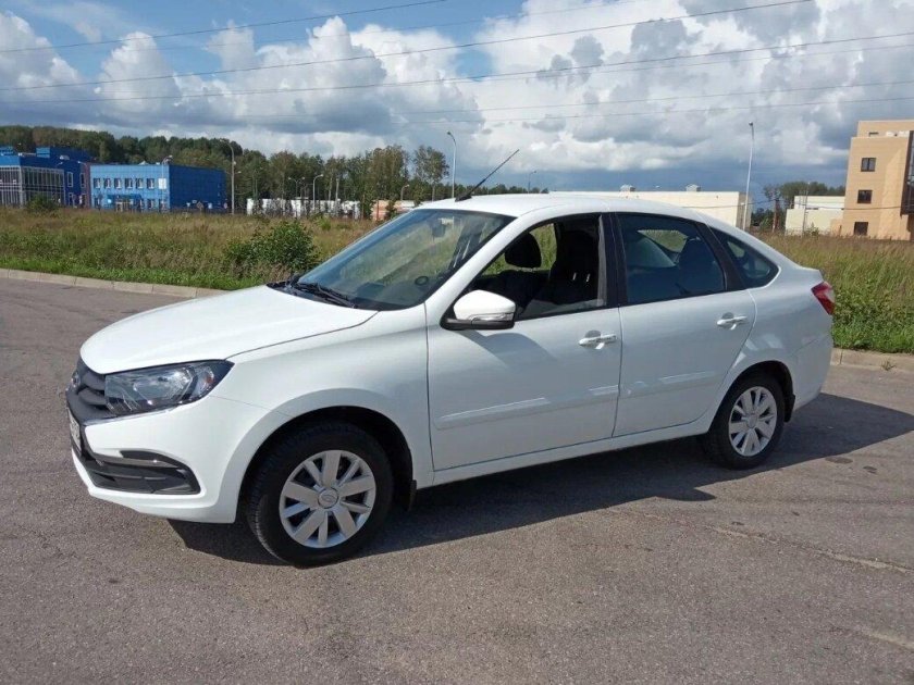 Лада Гранта лифтбэк 2023