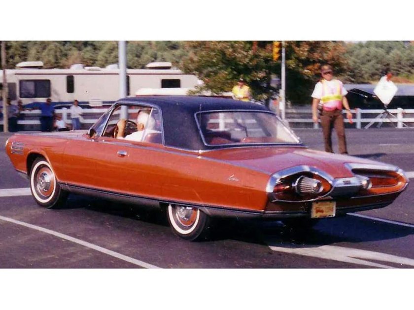 Автомобиль chrysler