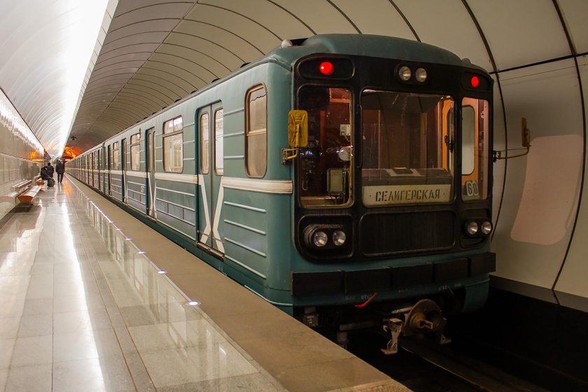 Москва вагон метро