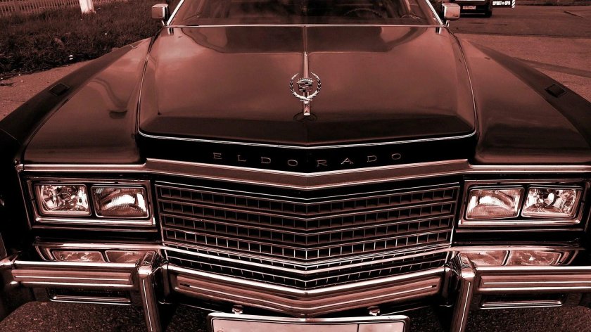 Cadillac fleetwood brougham 1974