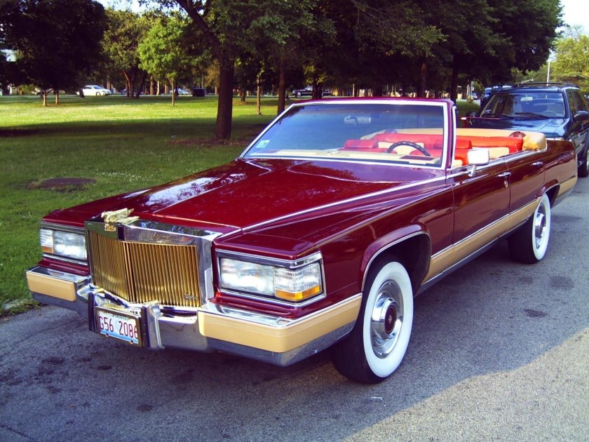 Cadillac Fleetwood Brougham 1990