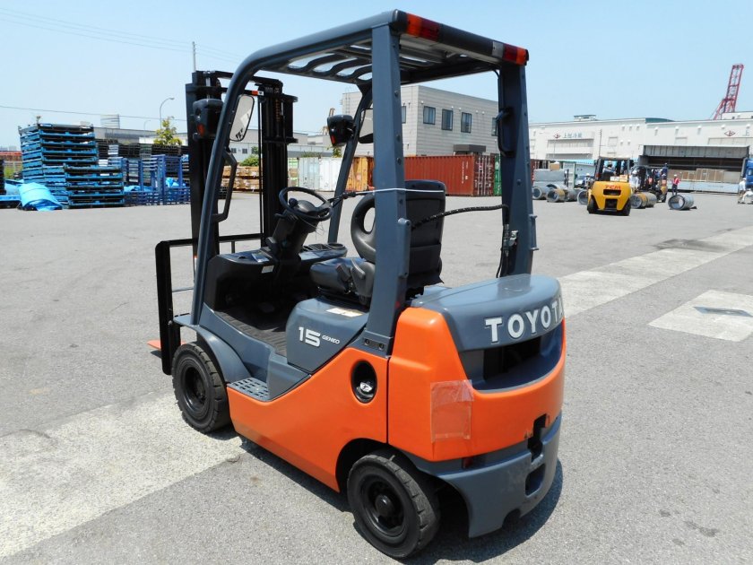 Вилочный погрузчик Тойота 5fd50