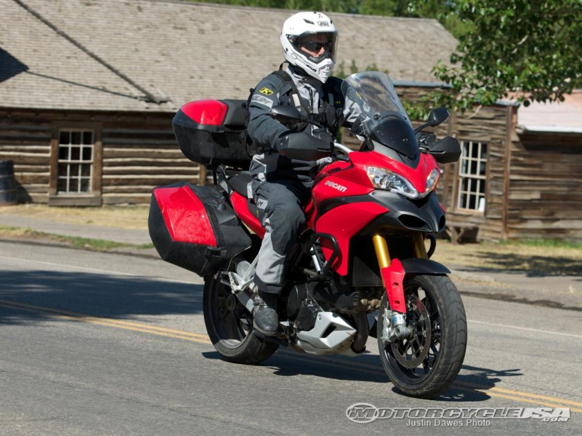 Ducati Multistrada 1200s