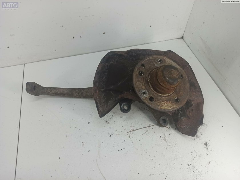 Цапфа передняя левая