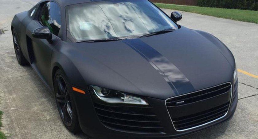 Ауди r8 черная матовая