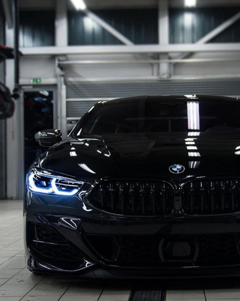 BMW m850i Black