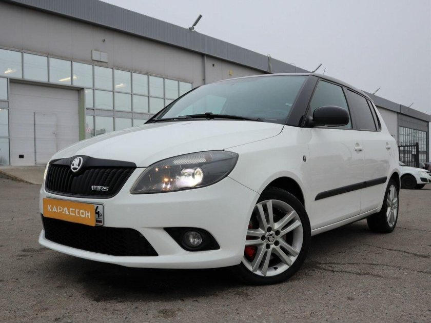 Фабия РС белая